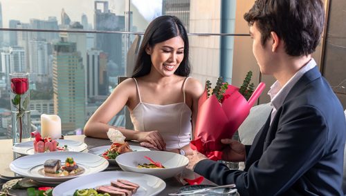 Celebrate Your Love at Rooftop Bar Carlton Hotel Bangkok Sukhumvit - TRAVELINDEX