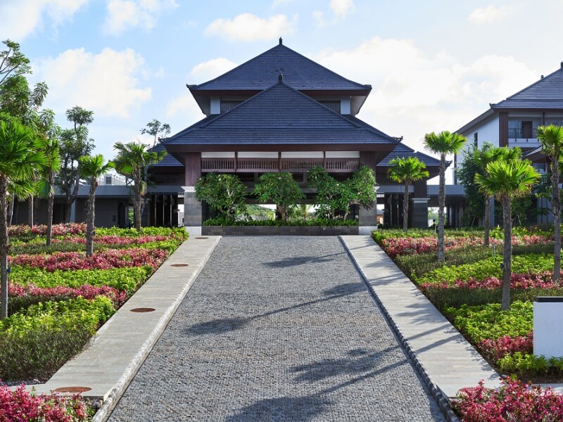 Renaissance Hotels Unveils Its Latest Resort in the Island of the Gods - TRAVELINDEX