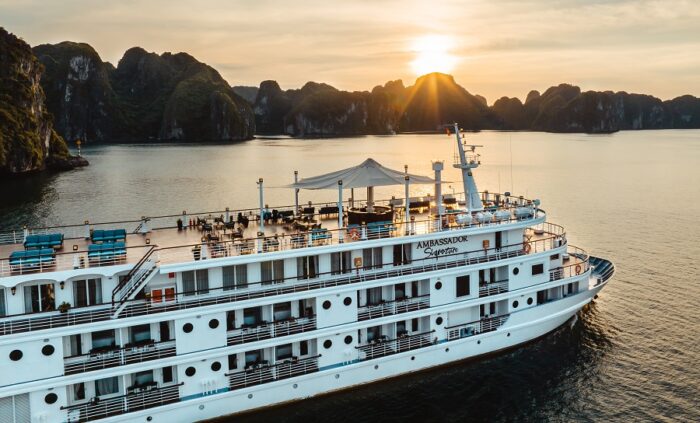 Ambassador Signature Sets Sail on Untouched Lan Ha Bay