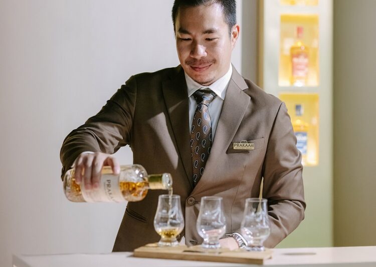 LUZ Bangkok Tapas Bar Welcomes Whisky Cocktail Takeover - TRAVELINDEX